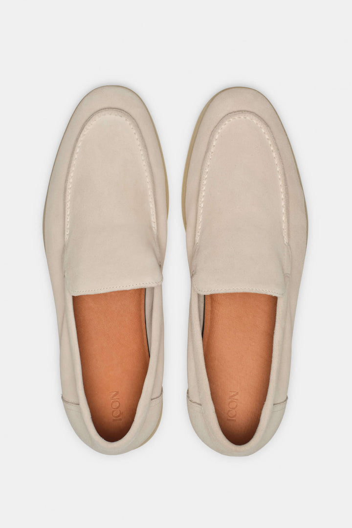 THE CLASSIC SUEDE LOAFER
