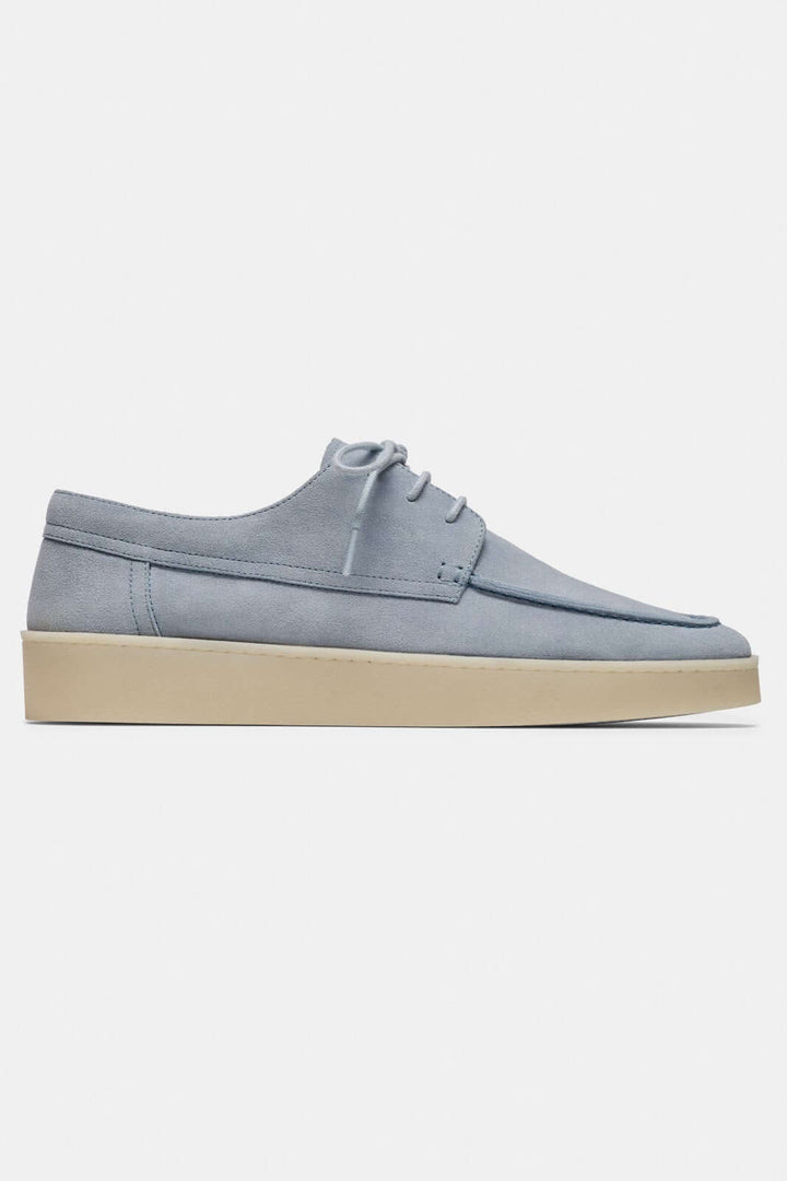 THE CLASSIC LACE UP LOAFER