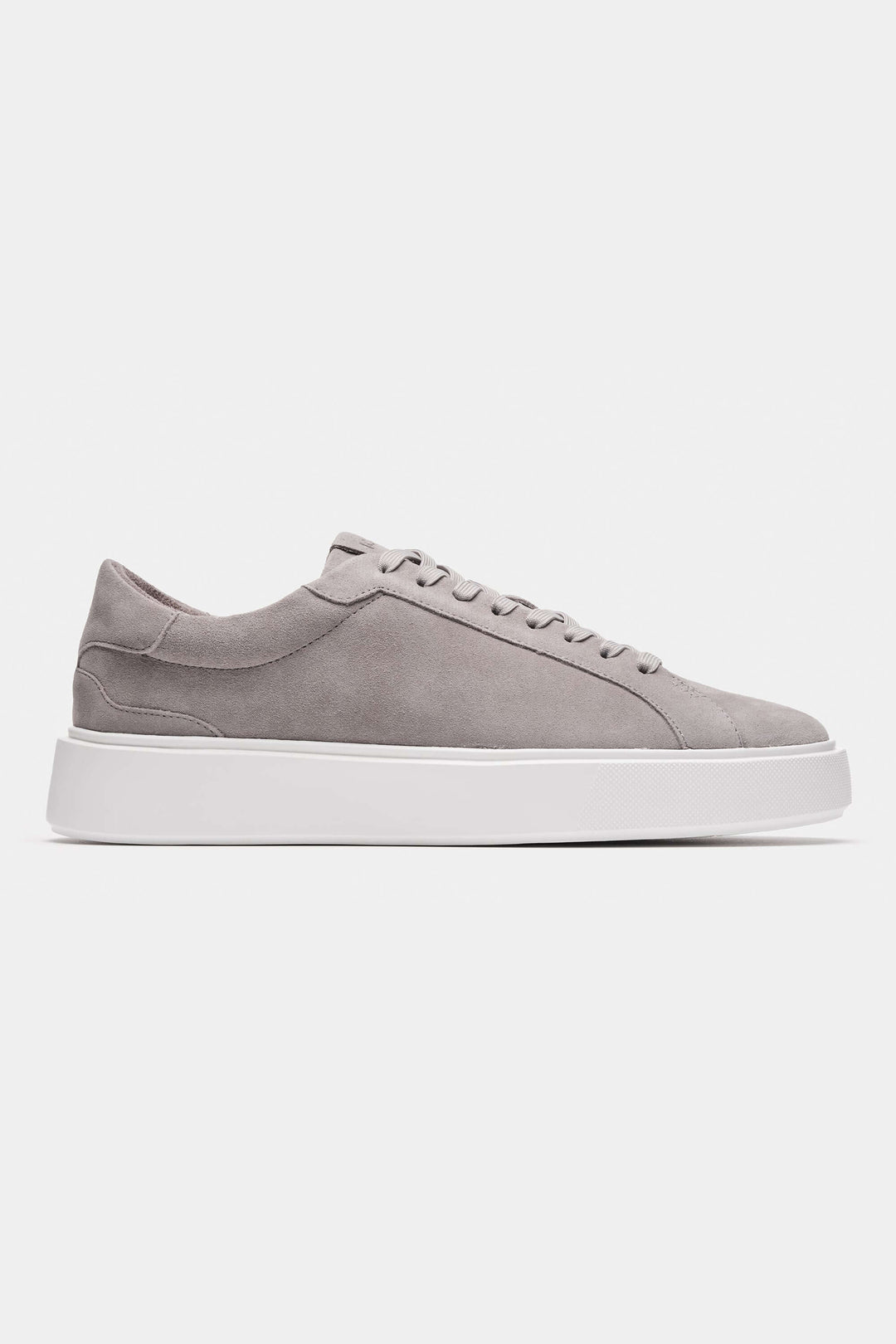 THE CLASSIC SUEDE TRAINER