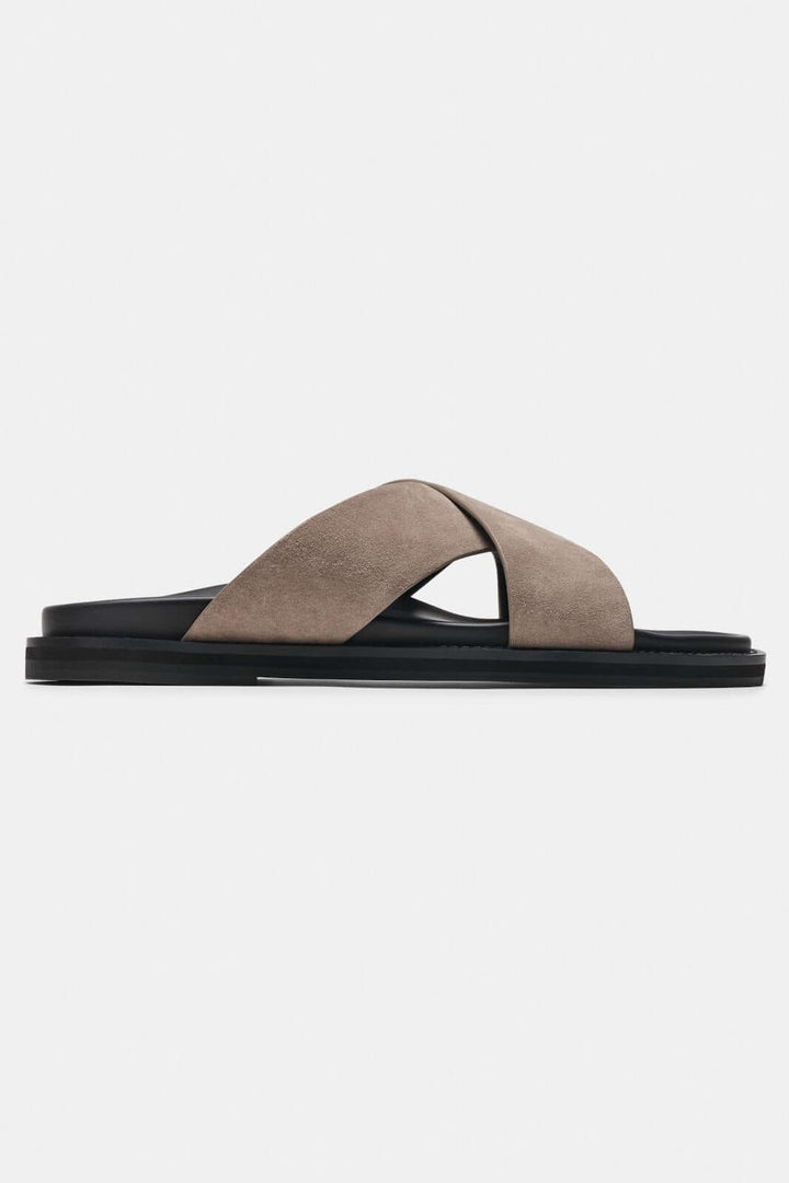 THE STEFANO SANDALS