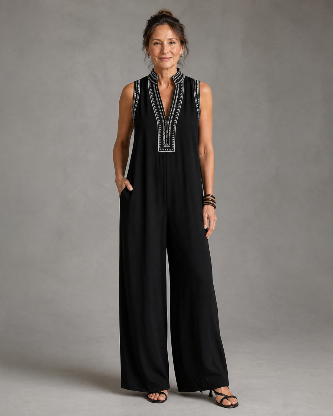 Velmira | Bestickter V-Ausschnitt ärmelloser Jumpsuit mit weitem Bein