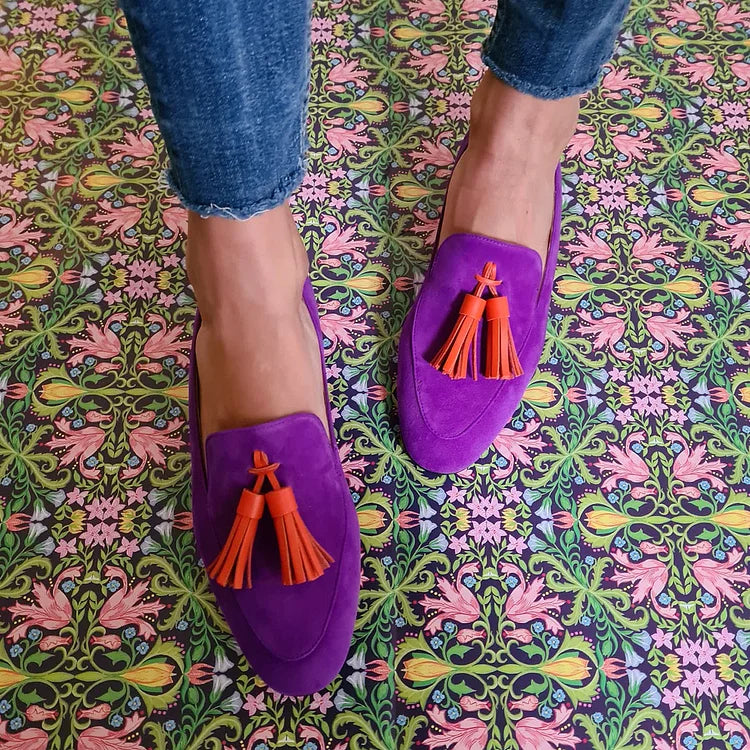 Lila Loafers mit Quasten