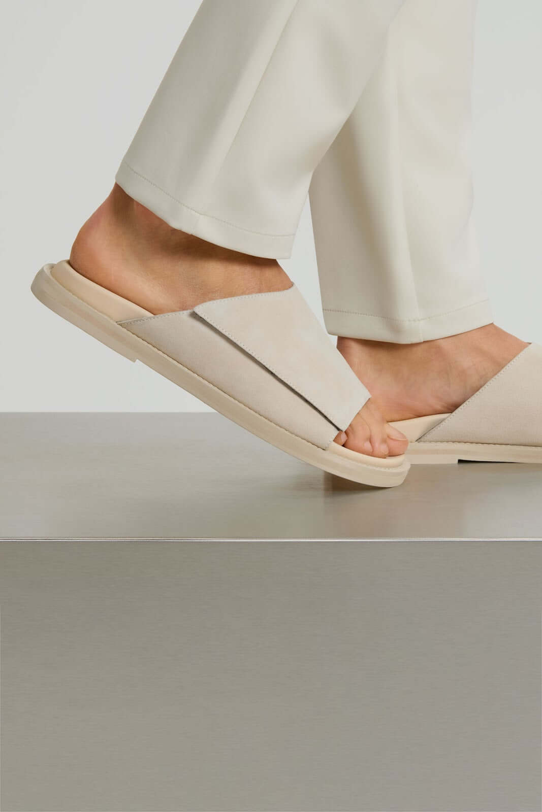 THE VINO SANDALS