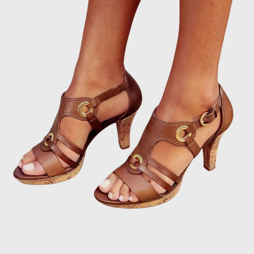 Kira | Kraftvolle Sandalette