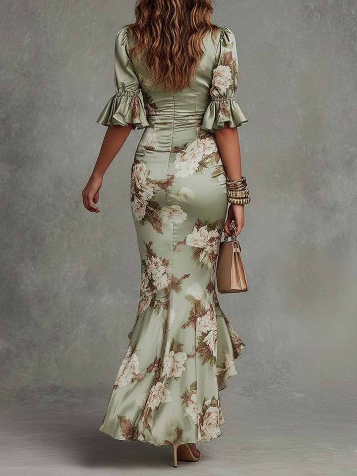 Anastasia | Asymmetrisches langes Kleid aus grünem Satin