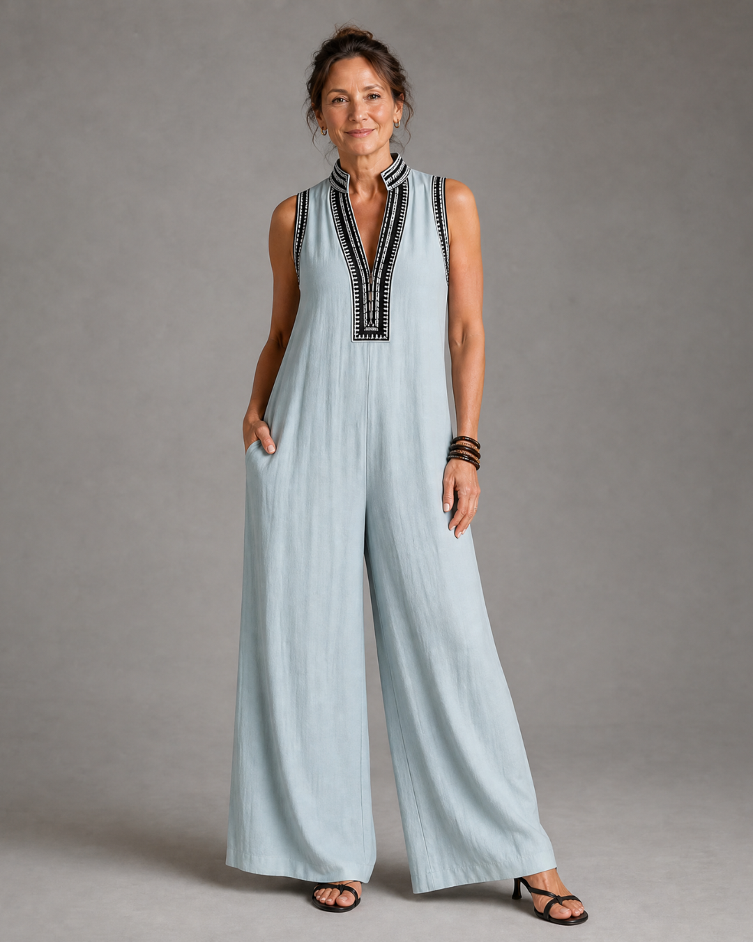 Velmira | Bestickter V-Ausschnitt ärmelloser Jumpsuit mit weitem Bein