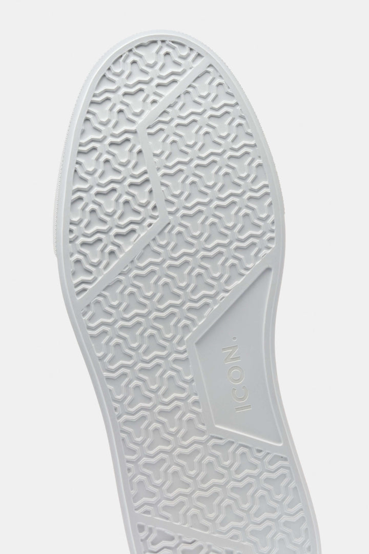 THE CLASSIC SUEDE SLIP ON