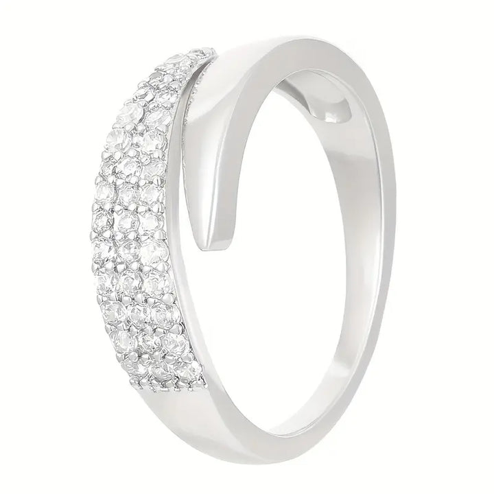 Mila Eleganter Goldring mit funkelnden Steinen