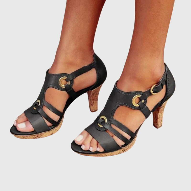 Kira | Kraftvolle Sandalette