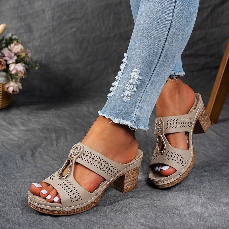 Nora | Orthopädische Sandalen