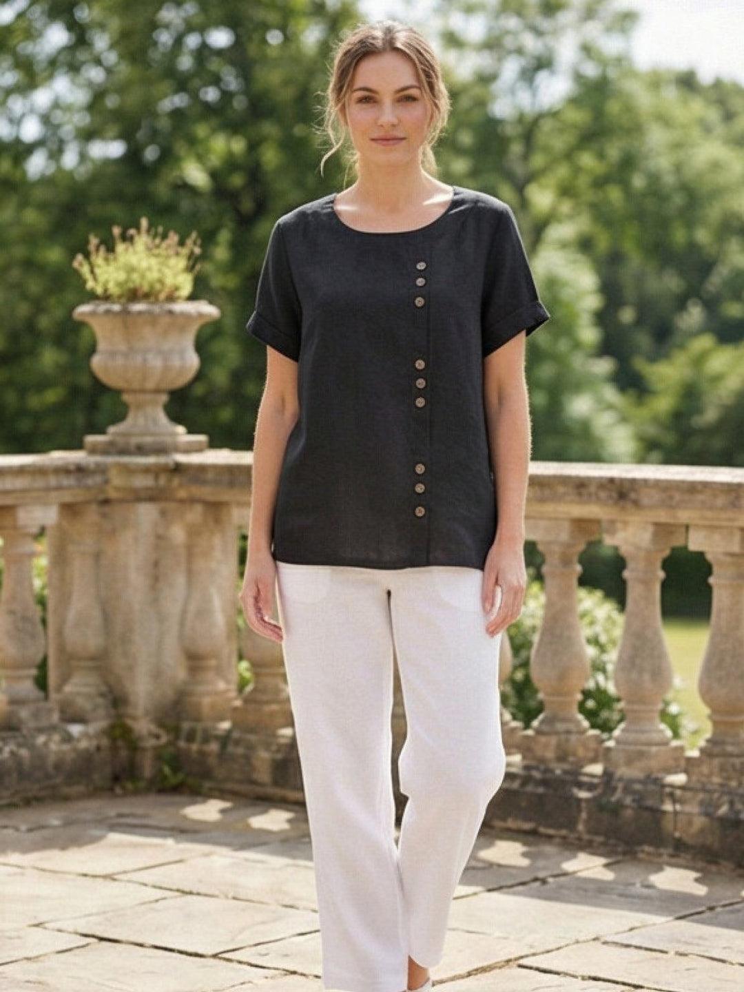 Fern | Damen bluse Kurzarm Rundhals Knopfdetail